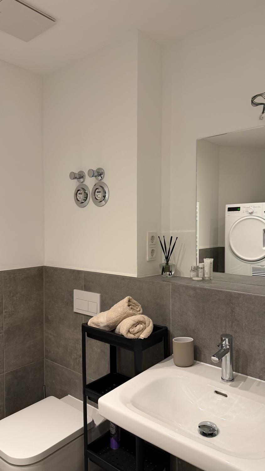 Toilet, Bathroom