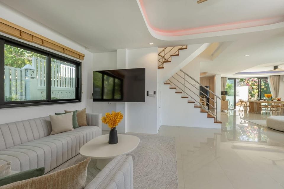 TV and multimedia, Living room, Seating area