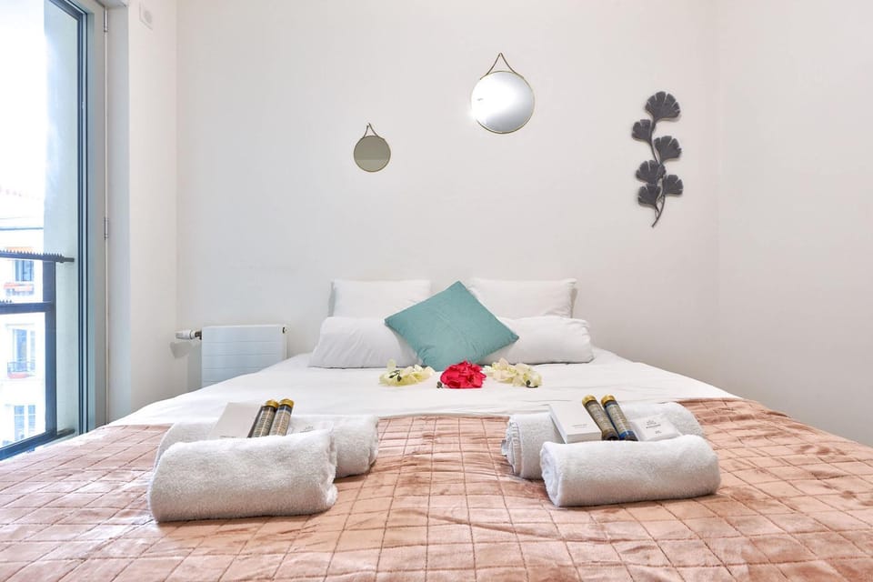 Escapade moderne a deux pas de la Villette Apartment in Paris