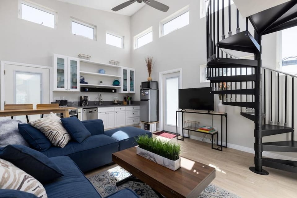 Berenice Tiny House Oasis Patio Pool House House in Brea