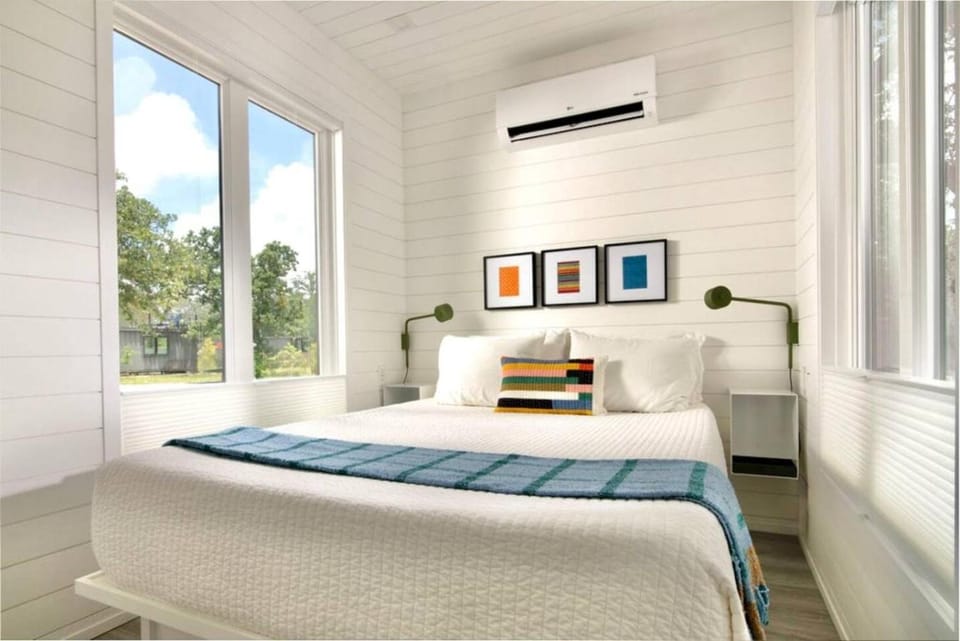 ParcBlu Unit 5 Grace Apartment in Fredericksburg