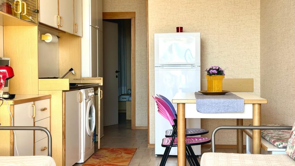 SE068 - Senigallia, bilocale sul mare al residence Piramidi Apartment in Senigallia
