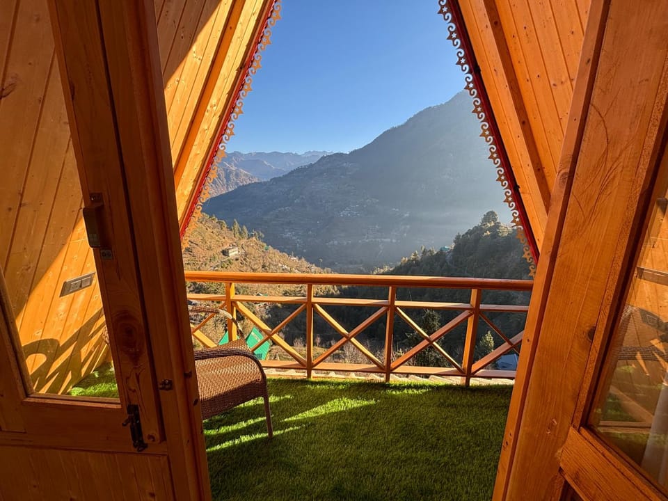 Balcony/Terrace, Mountain view