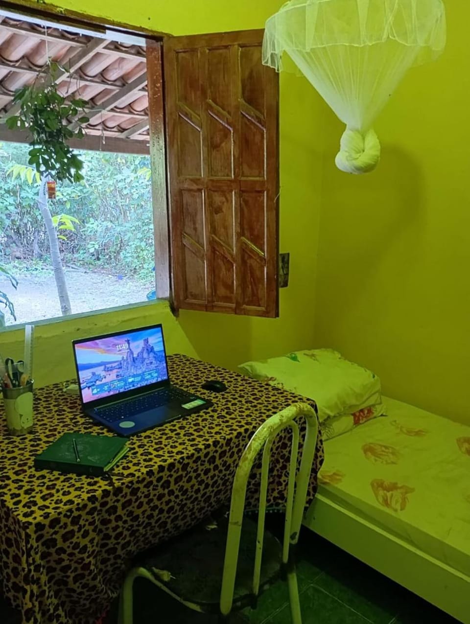 Casa oblíqua no Vale do Capão House in State of Bahia