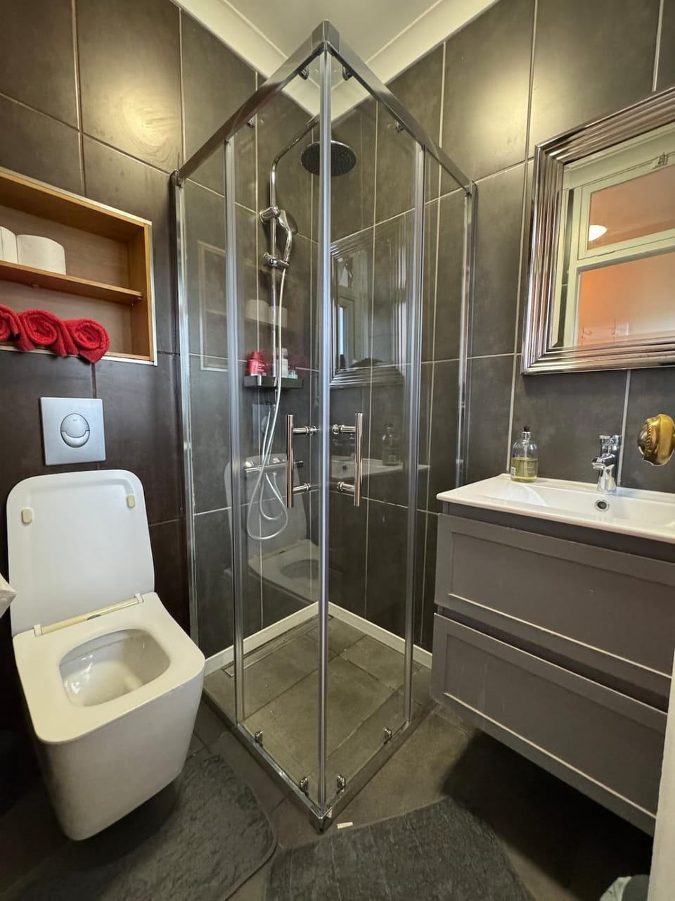 Charming London Retreat Apartment in London Borough of Southwark