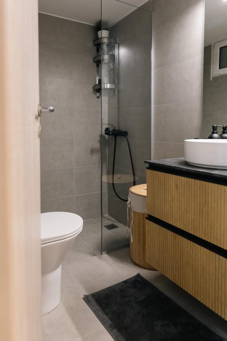 Shower, Toilet, Bathroom