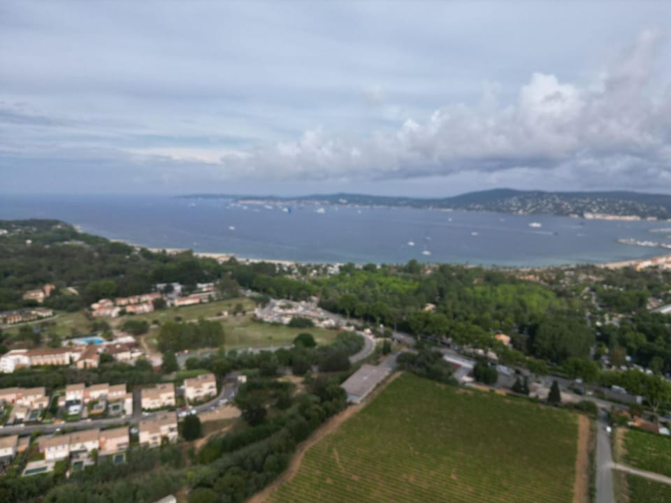 Nearby landmark, Neighbourhood, Bird's eye view