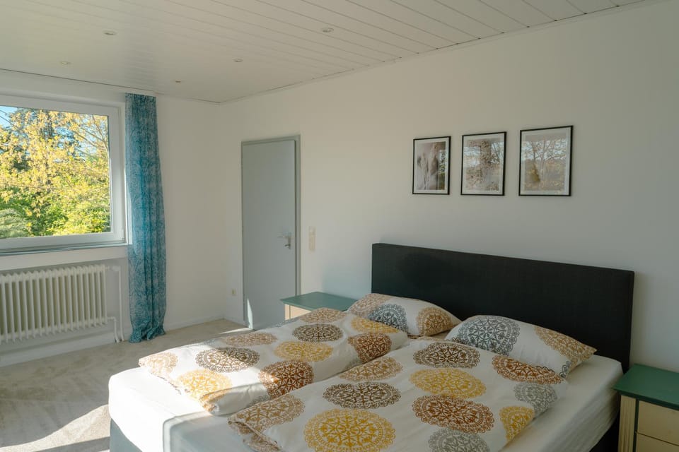 Bed, Photo of the whole room
