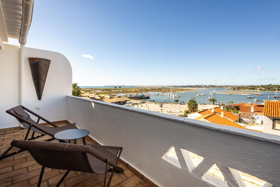 Balcony/Terrace, Garden view, Lake view, River view, Sea view