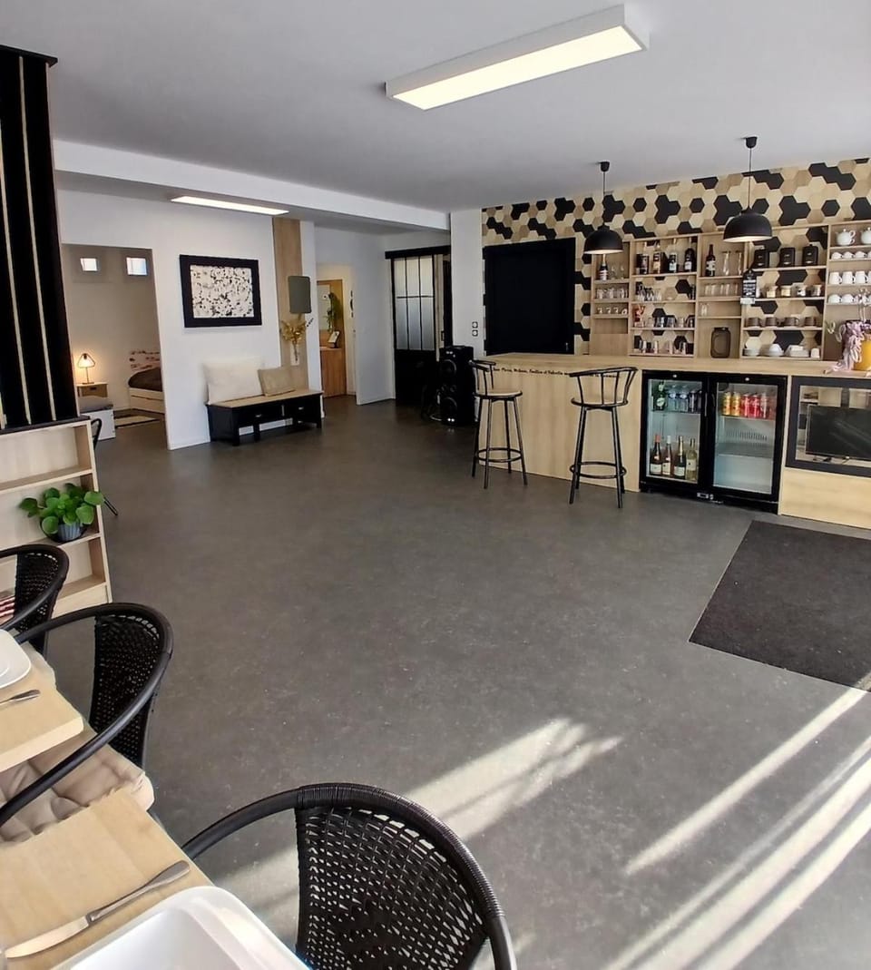 Lounge or bar