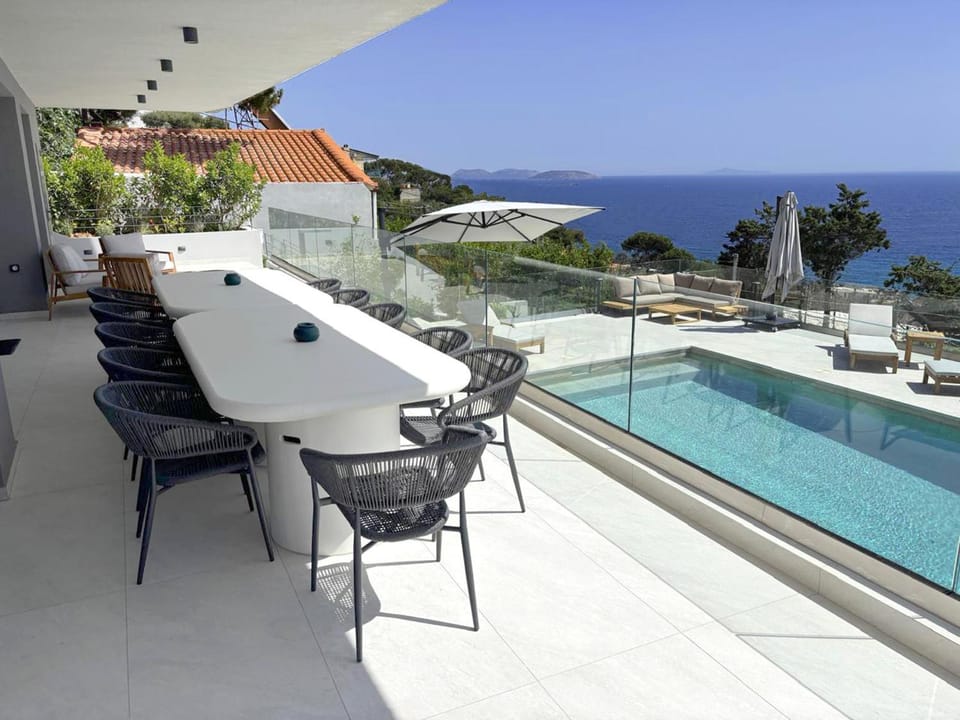 View (from property/room), Pool view, Sea view