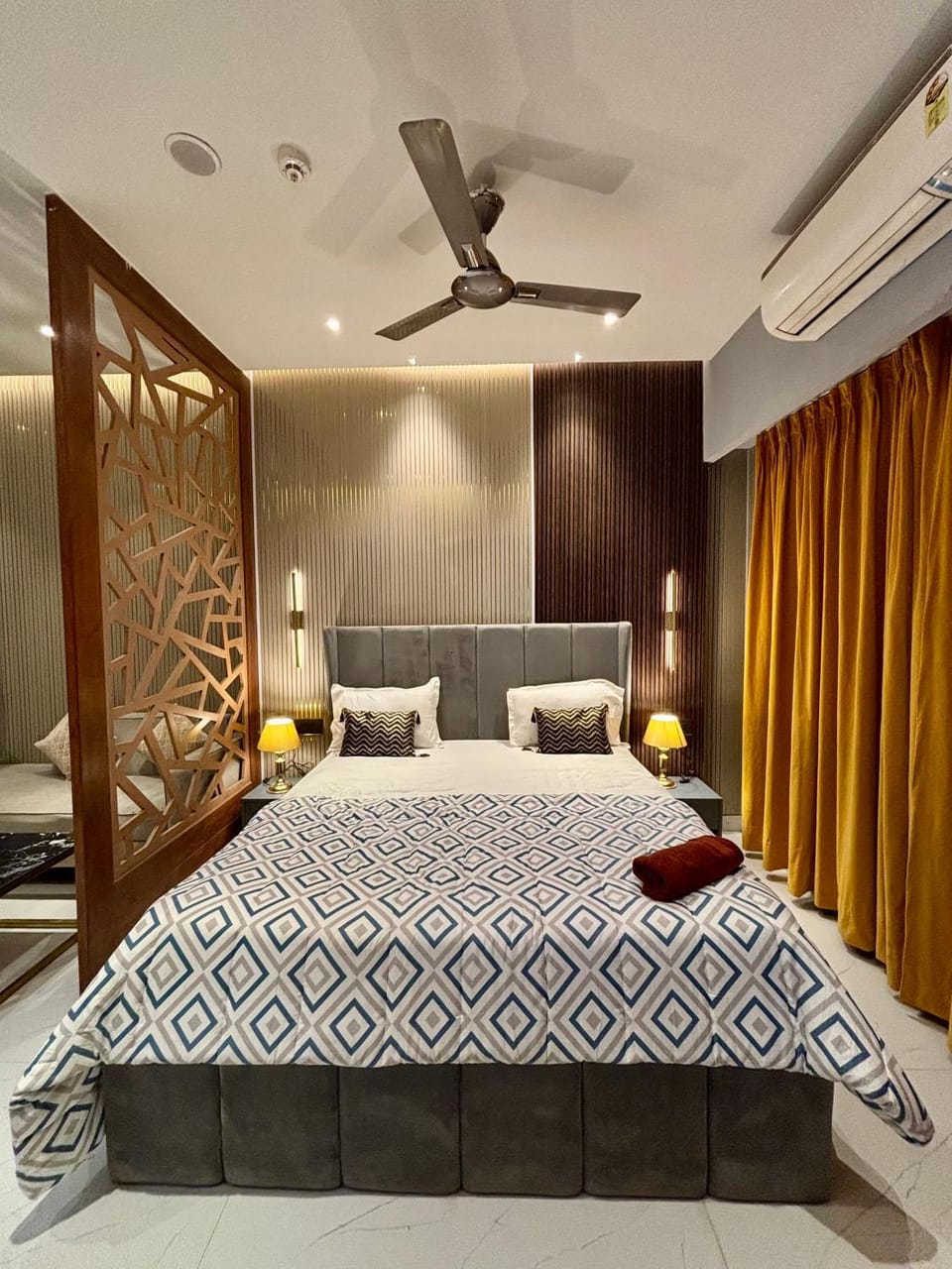 Sky High Nest Noida Apartment in Noida