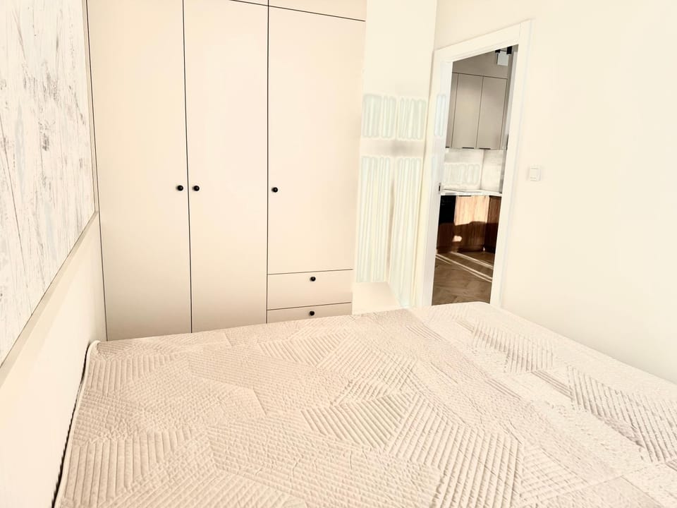 Bed, Bedroom, wardrobe