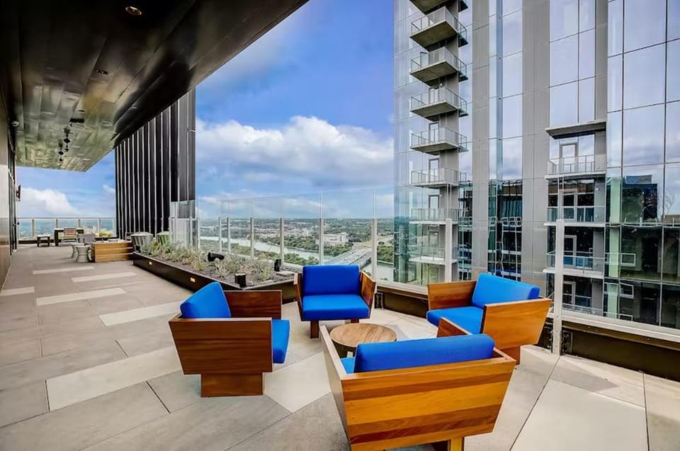 Austin Downtowner Heated Rooftop Pool by Barcle House in Austin