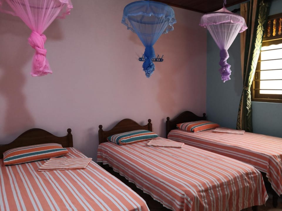 Guillet Beach Home Vacation rental in Southern Province