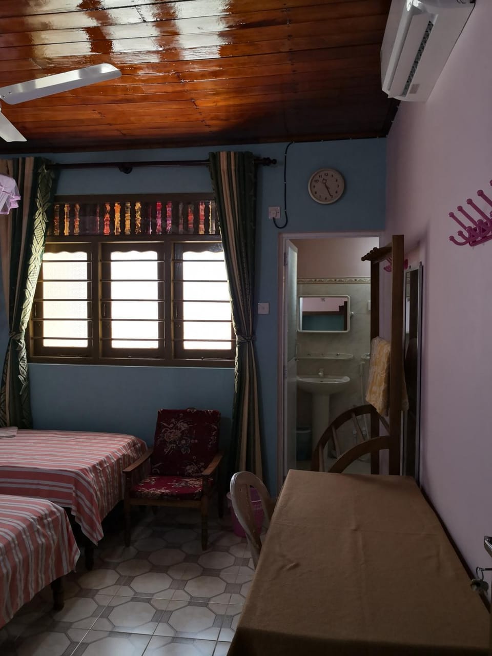 Guillet Beach Home Vacation rental in Southern Province