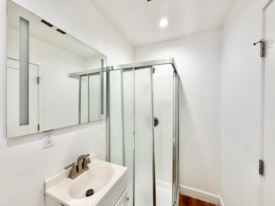 1620 Suite Private Bed & Bath Vacation rental in Los Angeles
