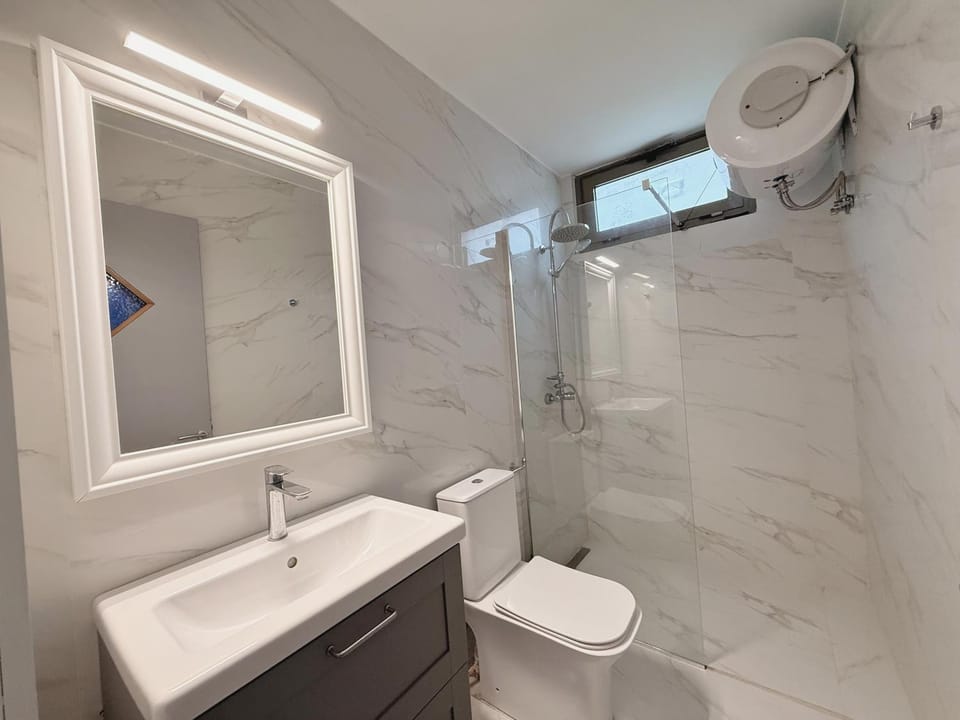 Shower, Toilet, Bathroom