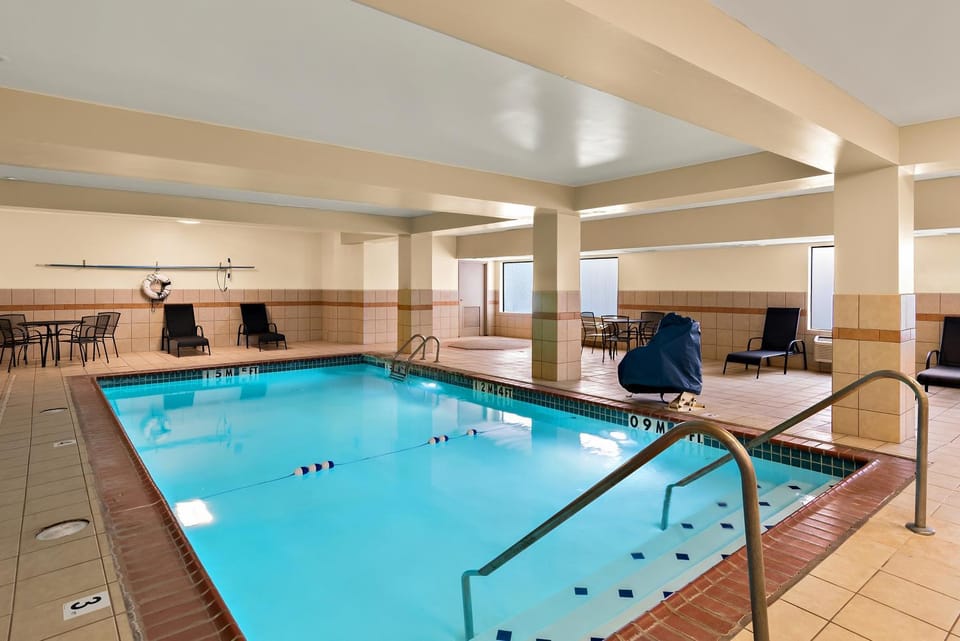 Pool view, Swimming pool
