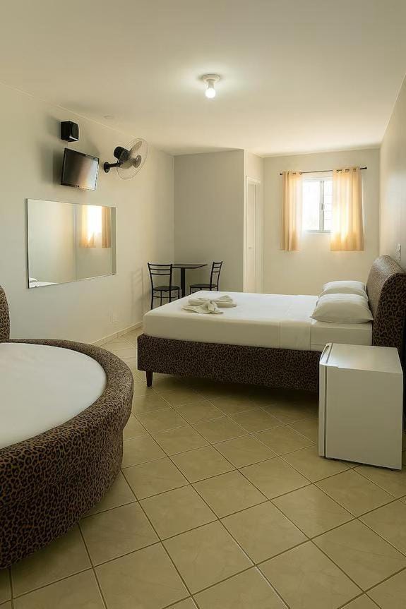 Londres hotel thur Love hotel in State of Goiás