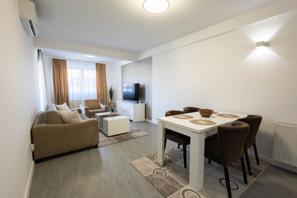 TV and multimedia, Living room, Seating area, Dining area, heating, air conditioner