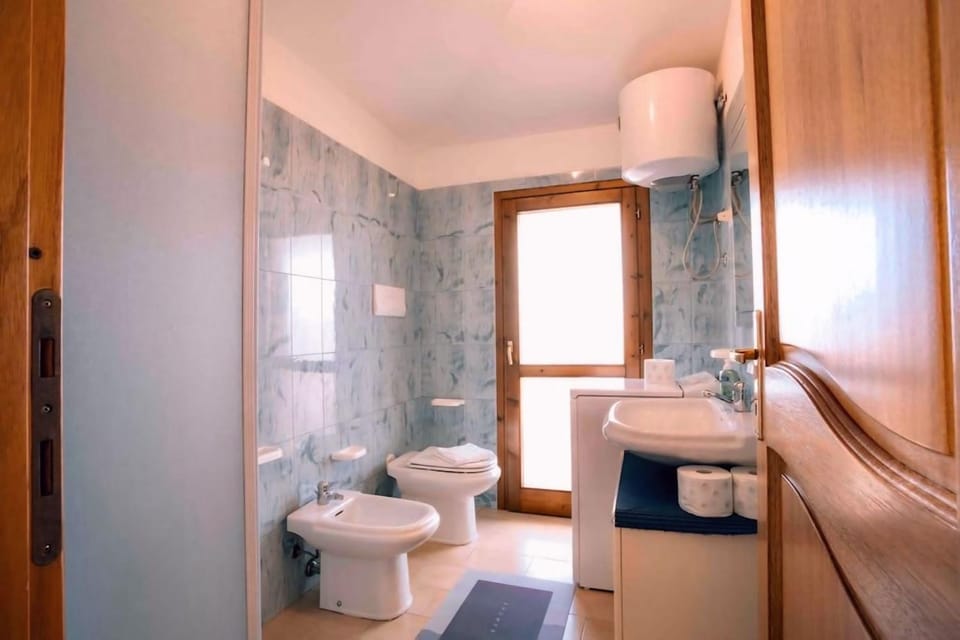 Shower, Toilet, Bathroom, bidet