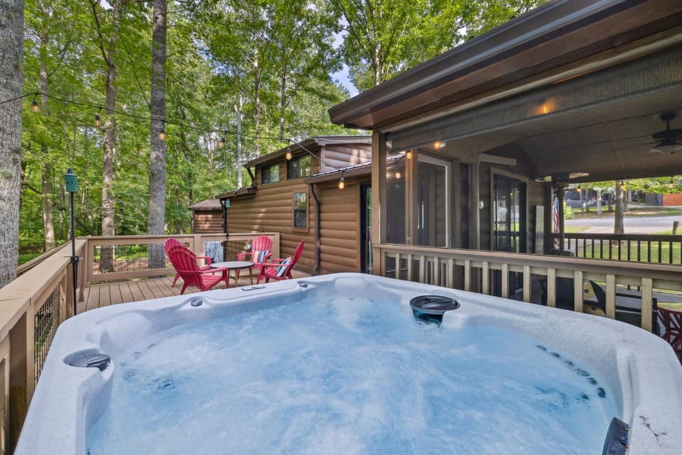 Firefly Creek in Copperhead Lodge House in Union County