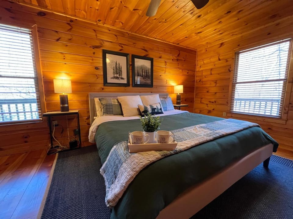 Discover tranquility at Hidden Oasis, a charming home nestled in serene Cherry Log Mountain House in Georgia