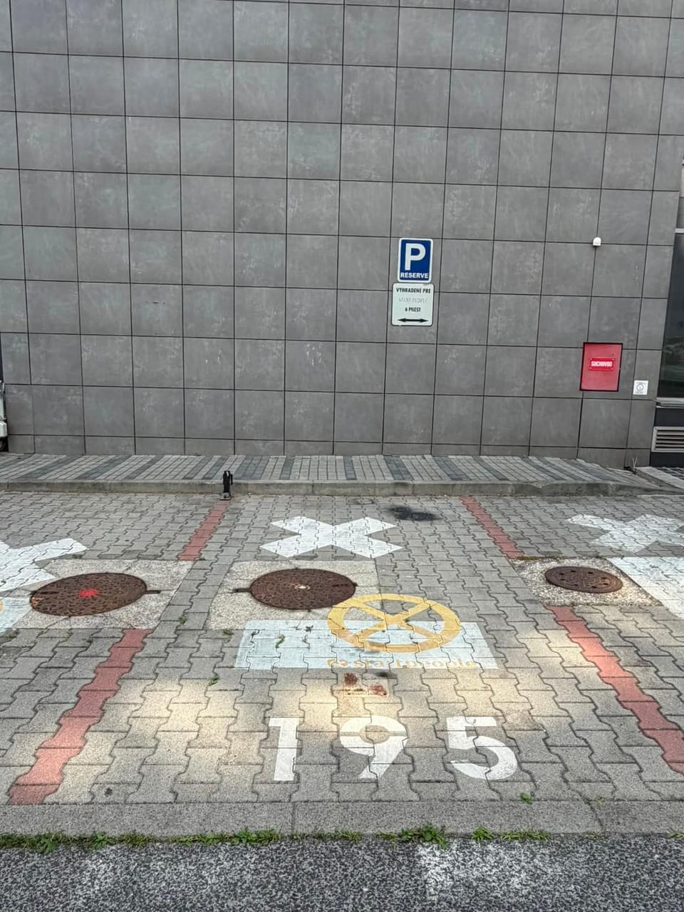 Lake City Harmony AC Free Parking Apartment in Bratislava