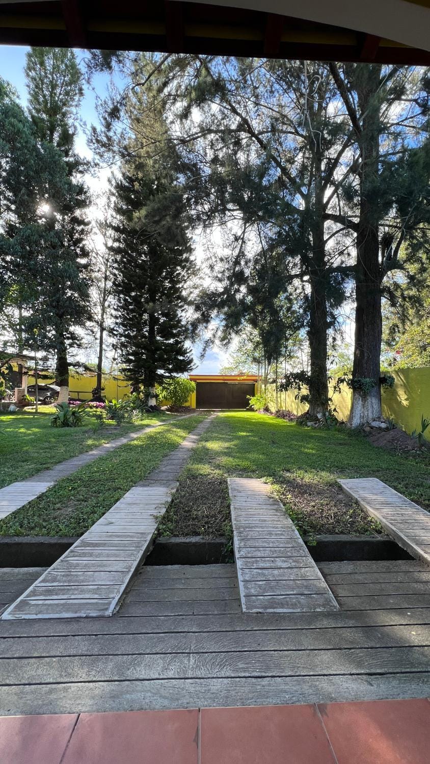 Propiedad entera, privada con piscina House in Francisco Morazán Department