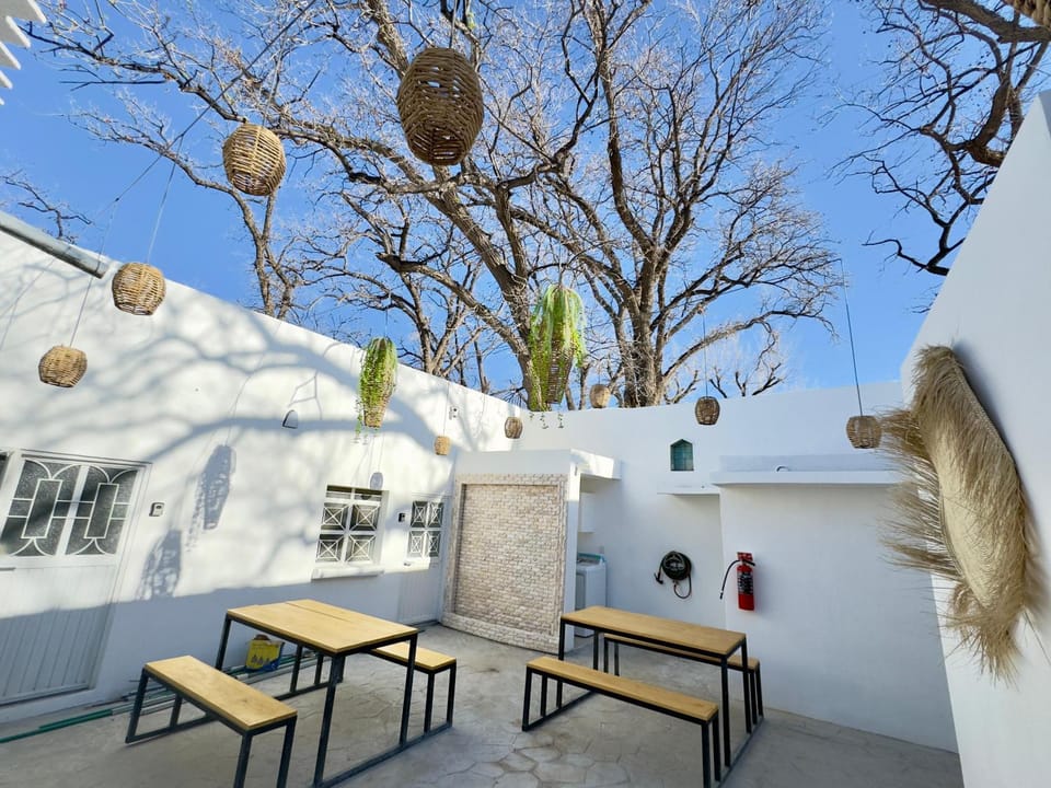 Patio, Dining area