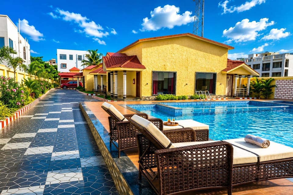 Swimming pool