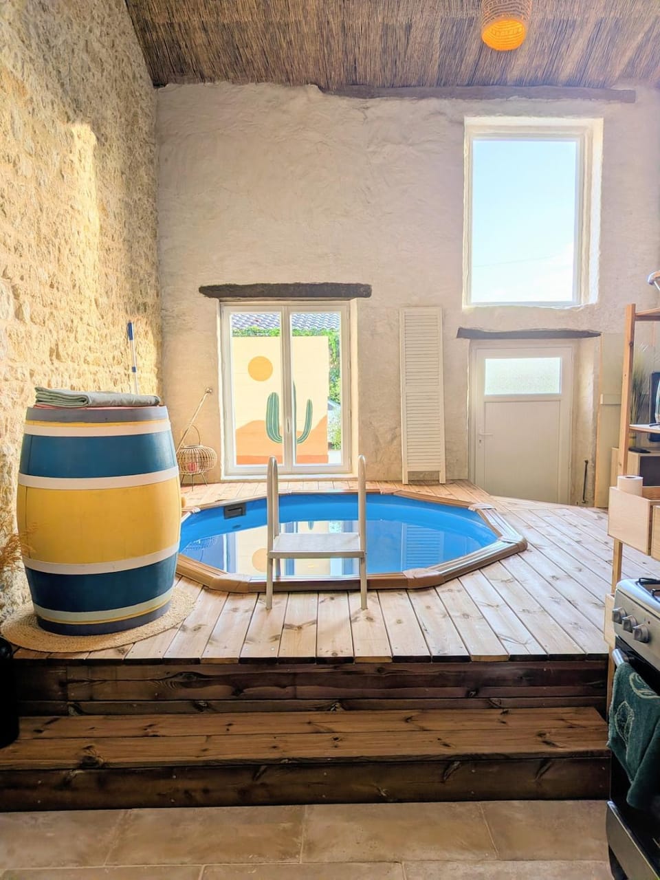 Swimming pool