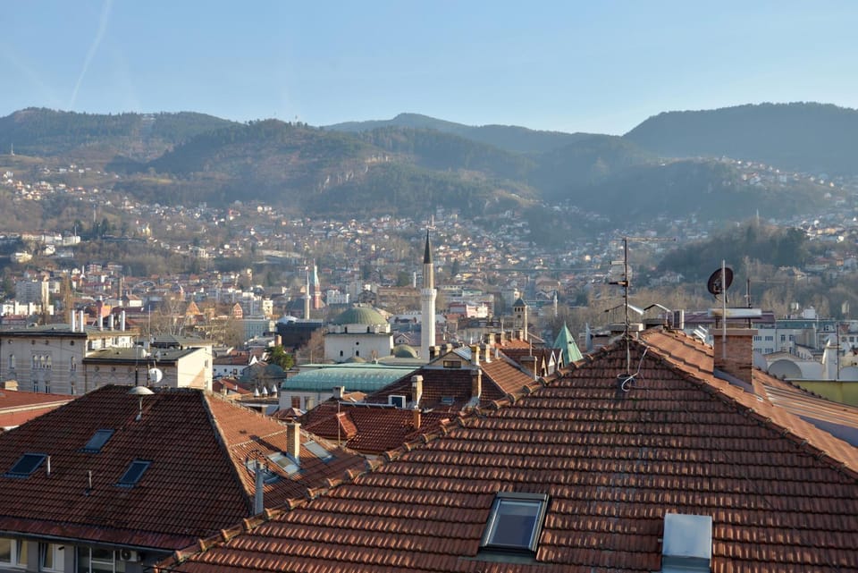 Nearby landmark, Day, Natural landscape, City view, Mountain view