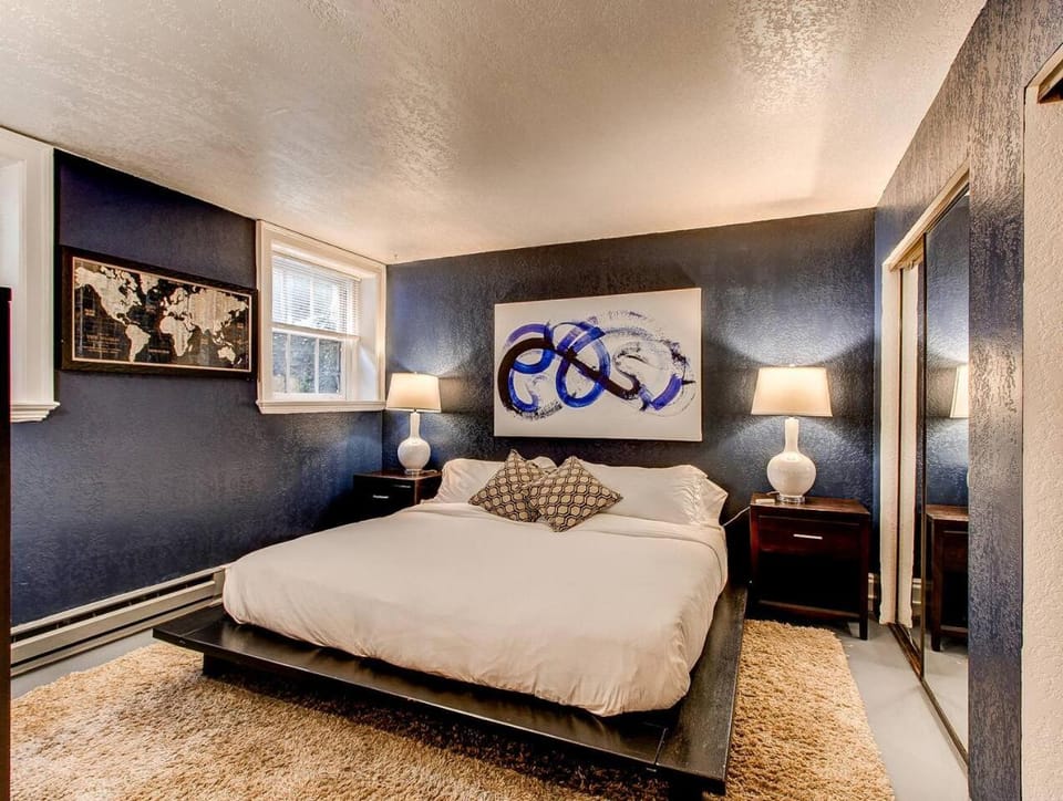 Private, Cozy and Quiet in the♥of Capital Hill Bed and Breakfast in Denver