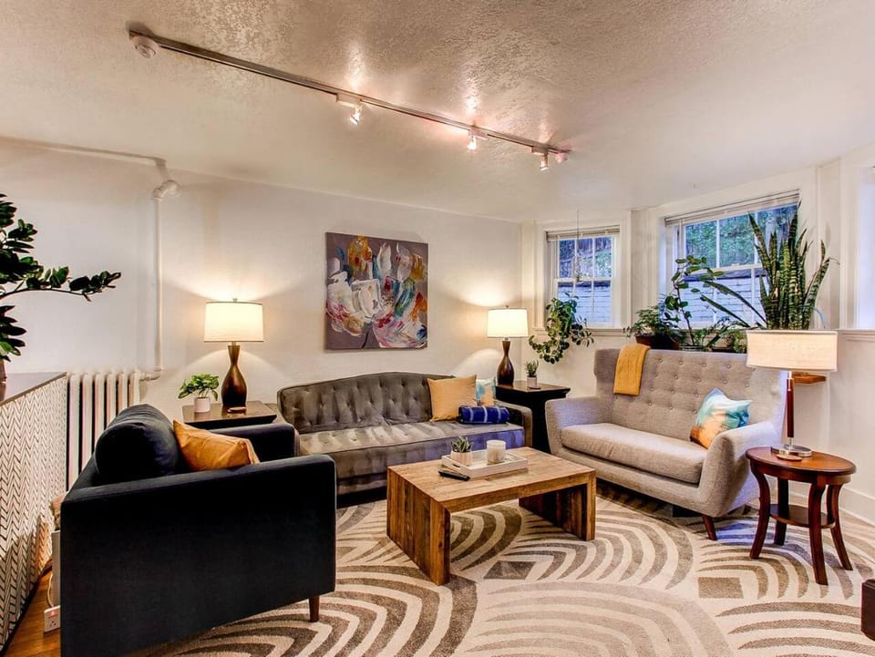 Private, Cozy and Quiet in the♥of Capital Hill Bed and Breakfast in Denver