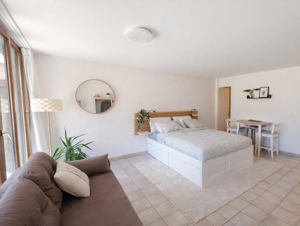 Bright studio Martigny - 30 min from Verbier - free parking Apartment in Canton of Valais