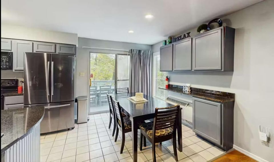 Osage Beach King’s Escape House in Lake of the Ozarks