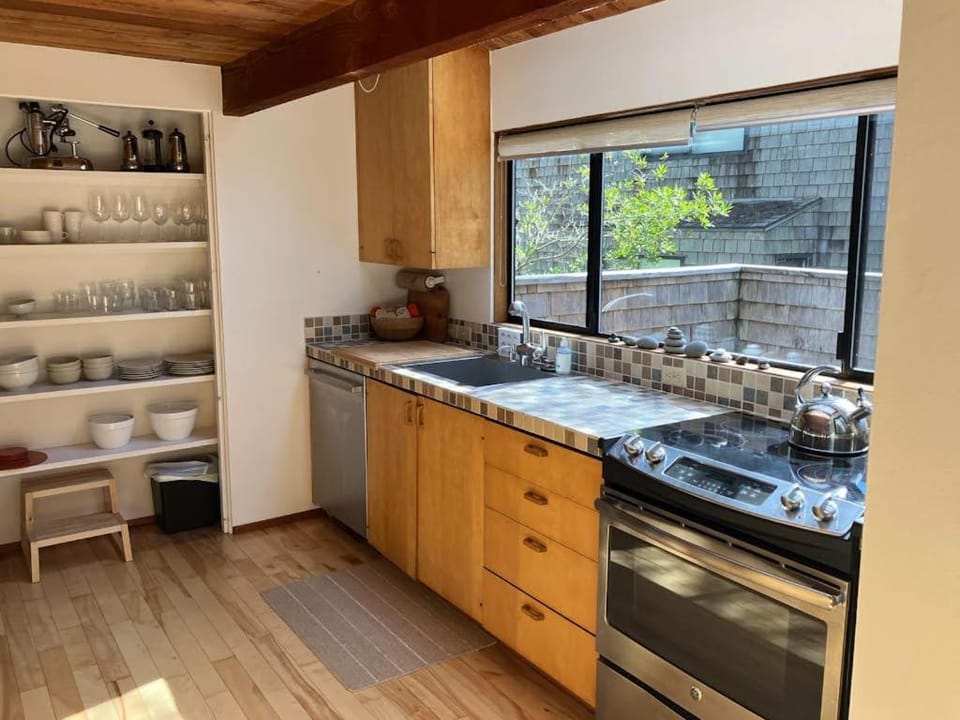 Madrone Meadow House in Sonoma County