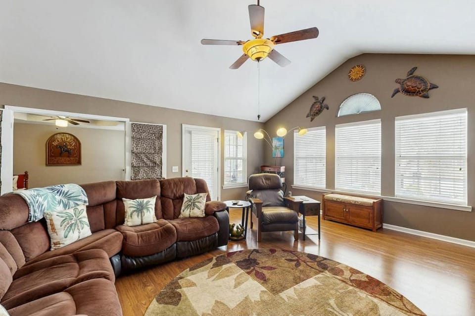 Sterling Pointe 113-F at Wachesaw III House in Murrells Inlet