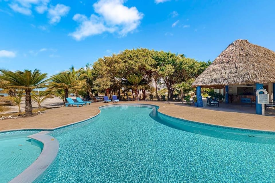 Brahma Blue Unit H10 Apartment in Corozal District
