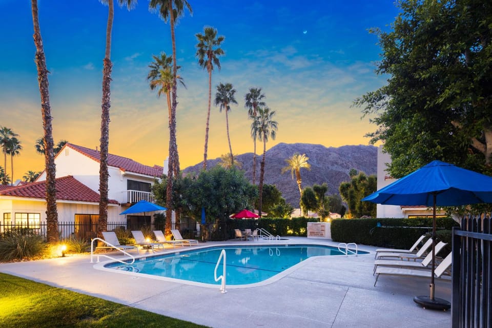 Desert Golf Retreat with Mountain Views Pool House in Indian Wells