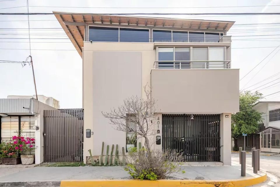 Comfortable and private full accommodation in Monterrey Apartment in Monterrey