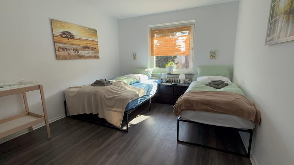 R&S-Homes-Reihenendhaus modern & zentral Apartment in Brunswick