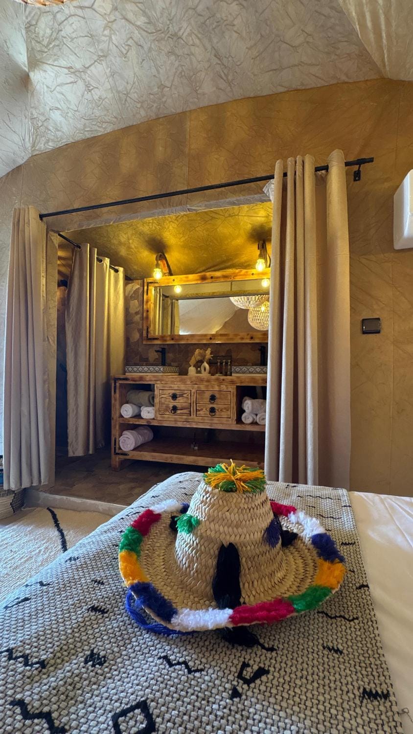 Golden Dunes Luxury camp Luxury tent in Morocco