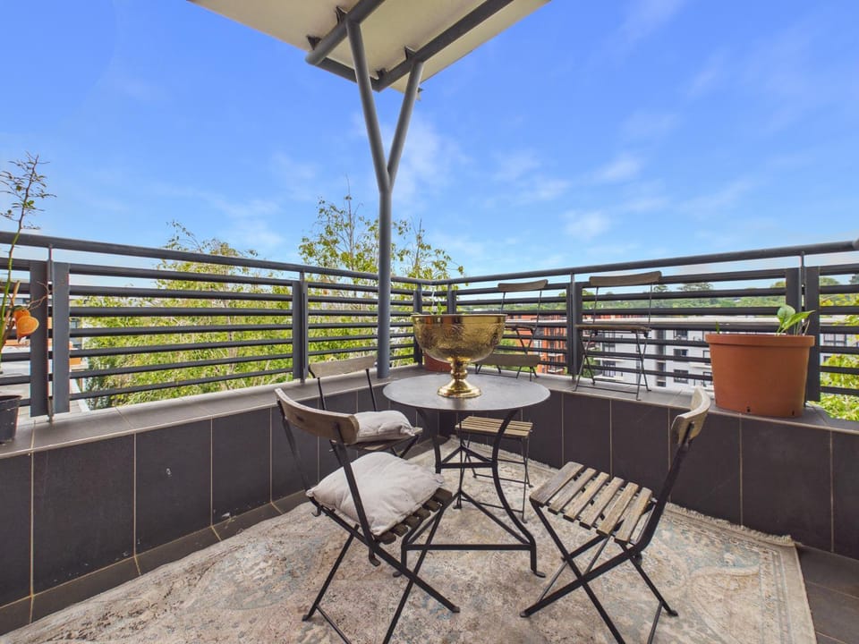 The Sara Suite - Melrose Arch by KPG Apartment in Sandton