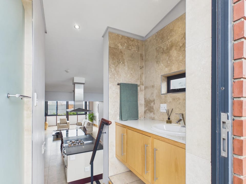 The Sara Suite - Melrose Arch by KPG Apartment in Sandton
