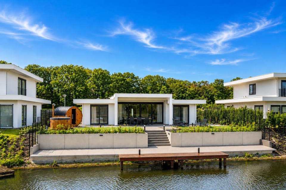 Bloem Nr. 511 | 8 Pers. Hottub & Sauna House in Biddinghuizen