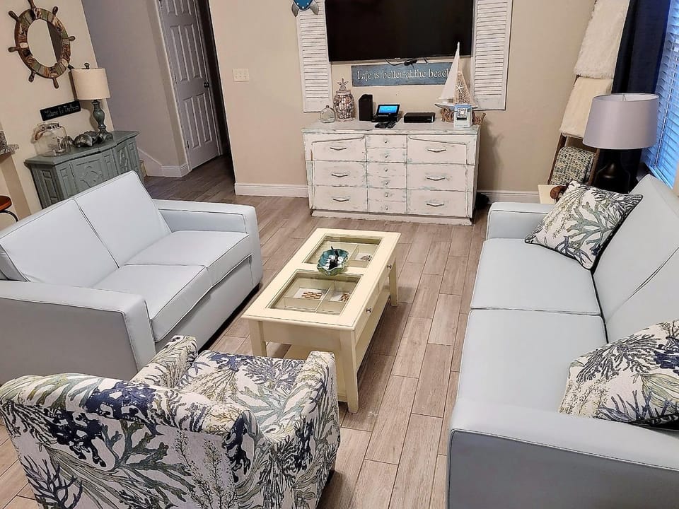 Book Me Baby! Village Retreat in Destin House in Destin