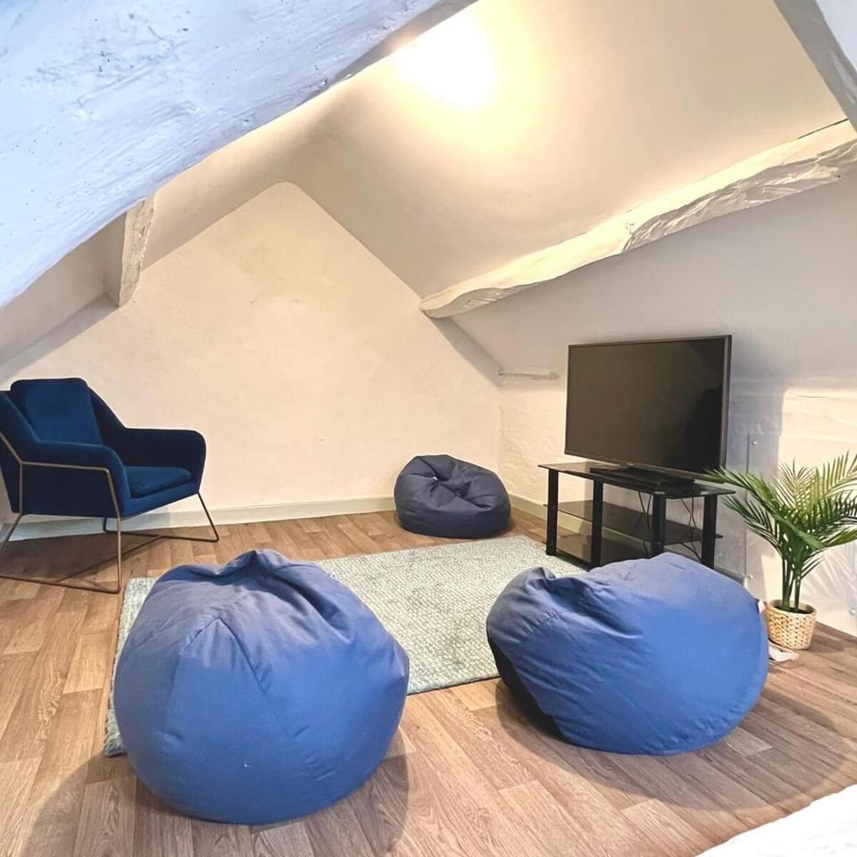 Game Room, children, young children, older children
